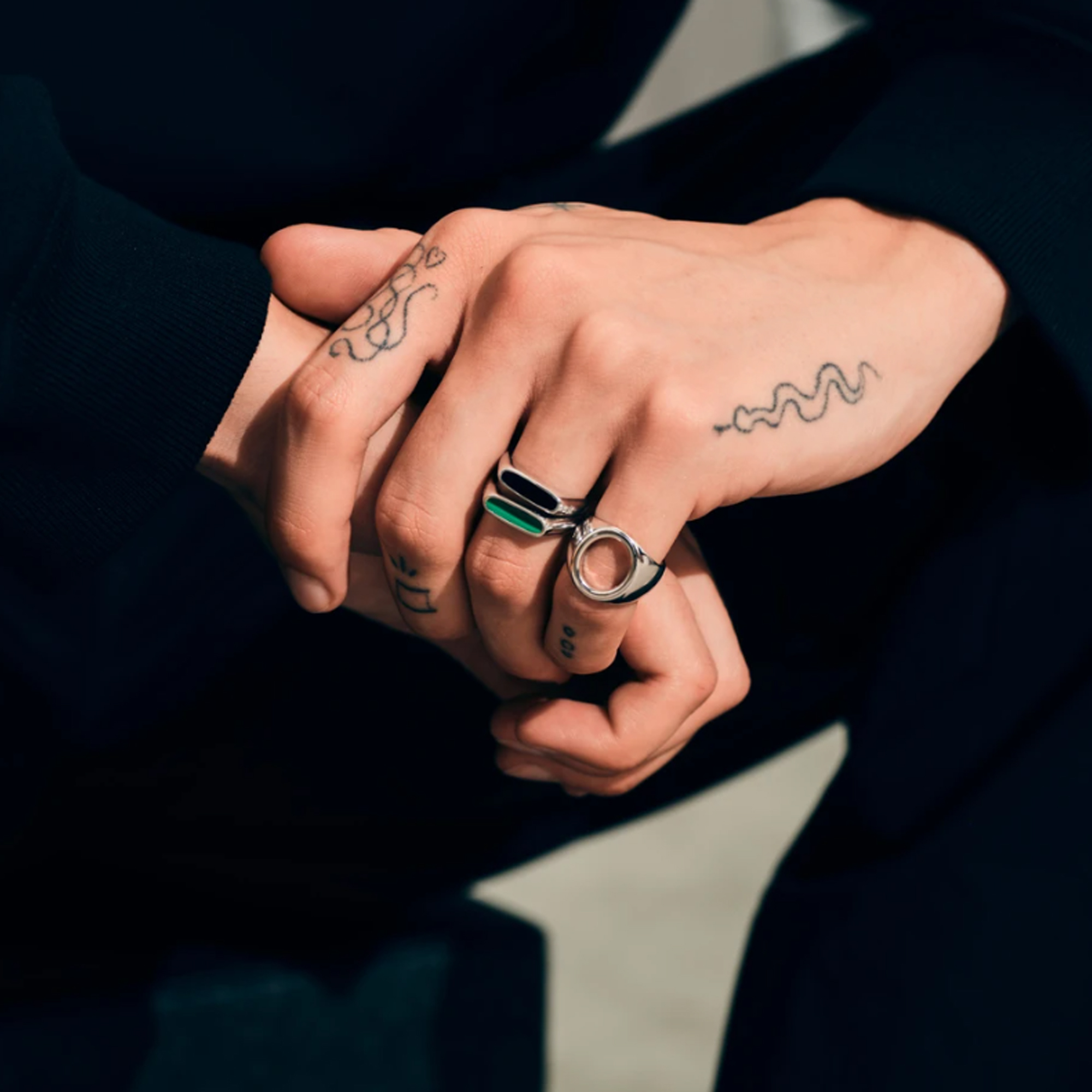 TOM WOOD / Mario Ring Onyx｜ESTNATION ONLINE STORE